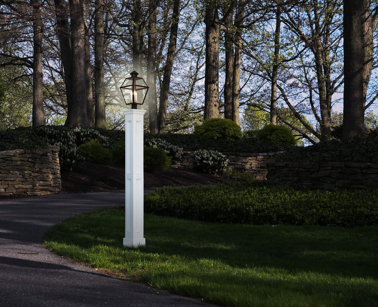 Concord Lantern Post