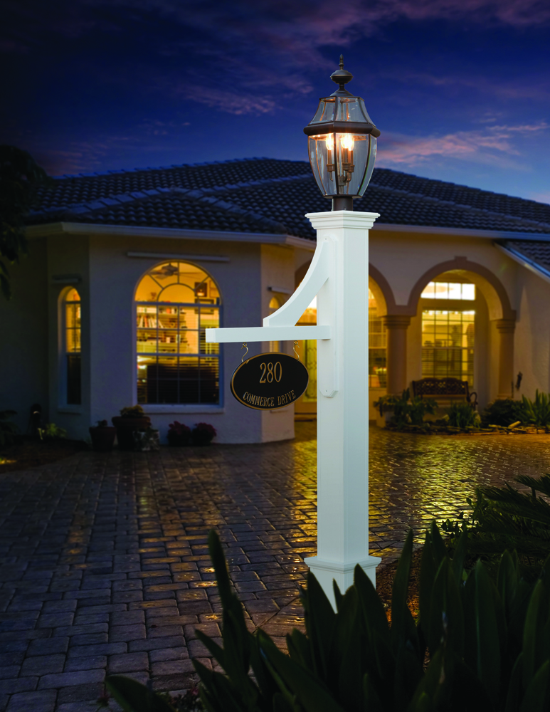 Frankfort Lantern Post