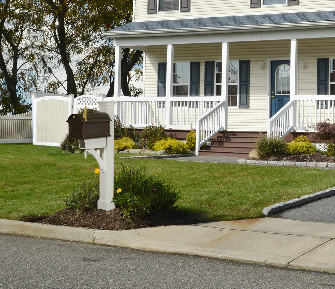 Hartford Mailbox Post